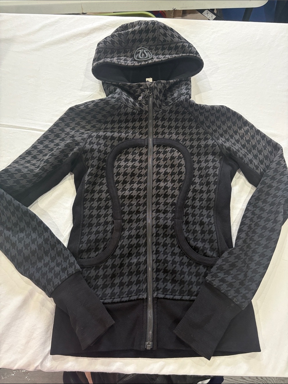 lululemon athletica Black Houndstooth Zip-Up Hooded Scuba